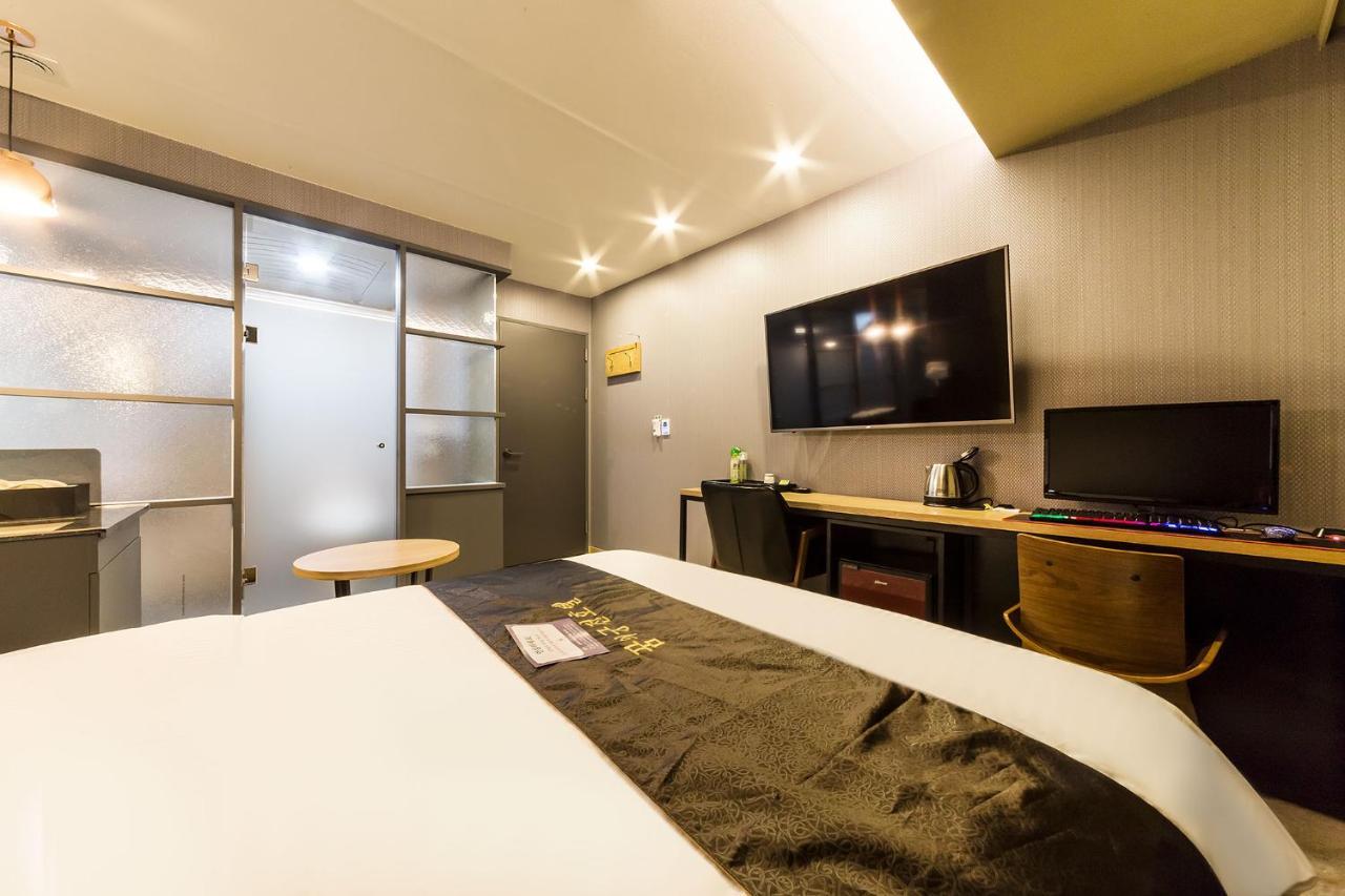 Dream Castle Motel Incheon Bagian luar foto